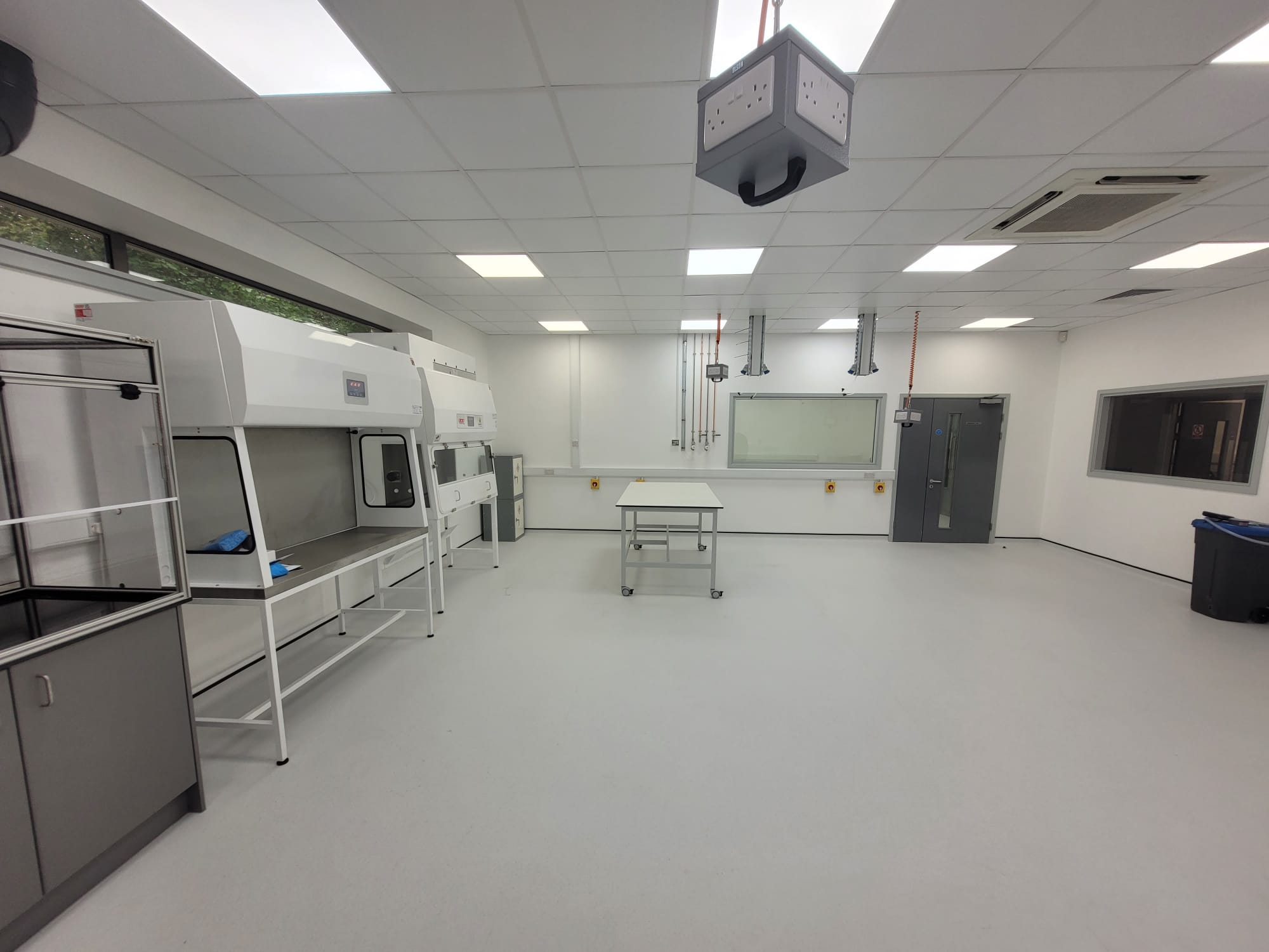 Shimadzu Research Laboratory (3) Shimadzu Research Laboratory (3)